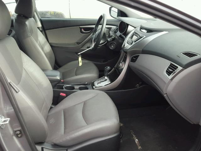 KMHDH4AE7CU493860 - 2012 HYUNDAI ELANTRA GL GRAY photo 5