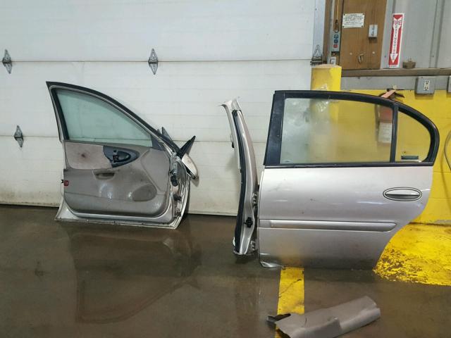 1G1NE52M2W6194887 - 1998 CHEVROLET MALIBU LS GOLD photo 9