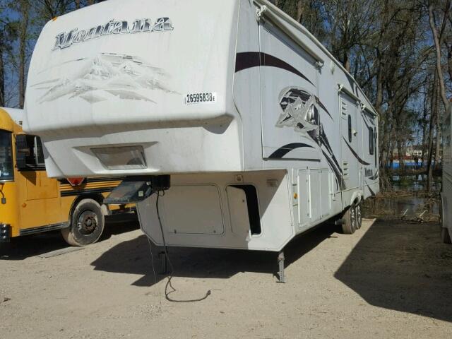 4YDF3402784703400 - 2008 KEYSTONE MONTANA WHITE photo 2