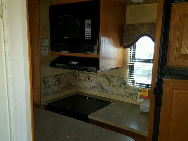 4YDF3402784703400 - 2008 KEYSTONE MONTANA WHITE photo 5