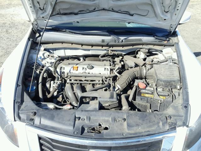 1HGCP2F37AA066838 - 2010 HONDA ACCORD LX WHITE photo 7