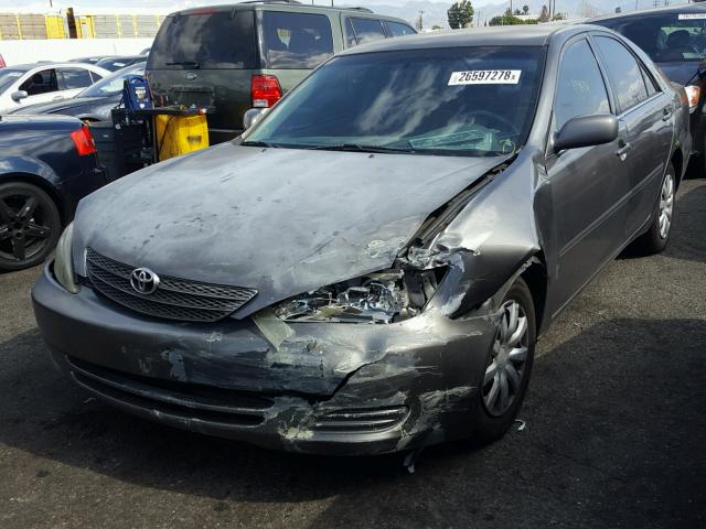 4T1BE32K74U924505 - 2004 TOYOTA CAMRY LE CHARCOAL photo 2