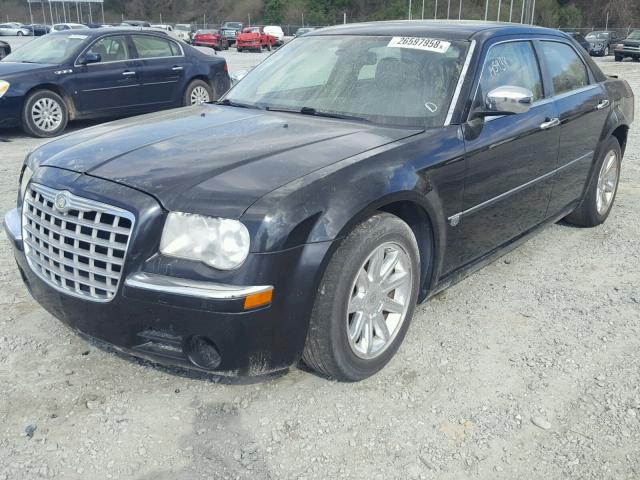 2C3KA63H26H352581 - 2006 CHRYSLER 300C BLACK photo 2