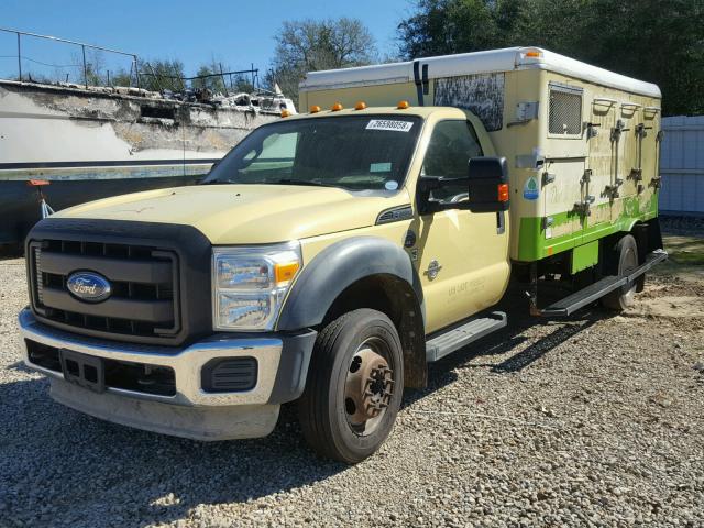 1FDUF5GTXBEC42440 - 2011 FORD F550 SUPER YELLOW photo 2