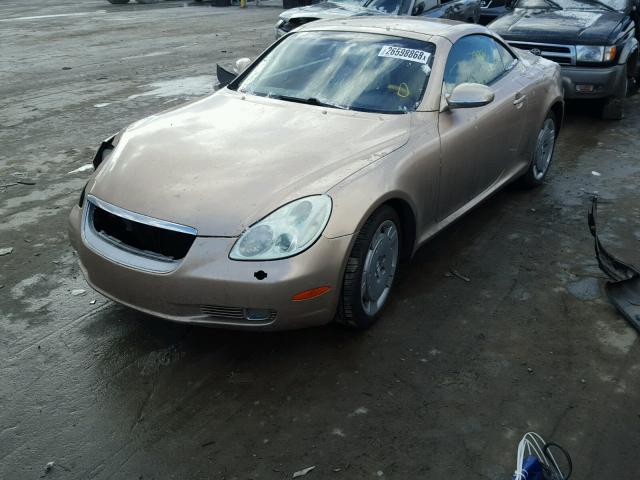 JTHFN48Y620022793 - 2002 LEXUS SC 430 GOLD photo 2