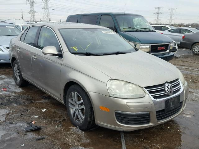 3VWDF71KX5M644048 - 2005 VOLKSWAGEN NEW JETTA BEIGE photo 1