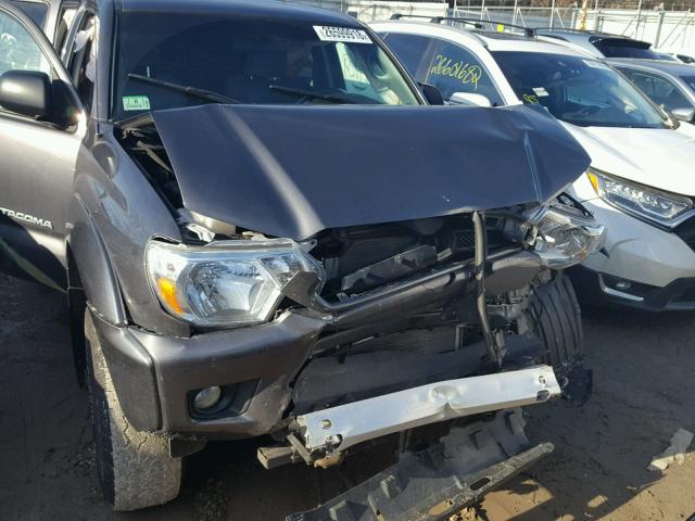 5TFLU4EN7FX118673 - 2015 TOYOTA TACOMA DOU GRAY photo 7