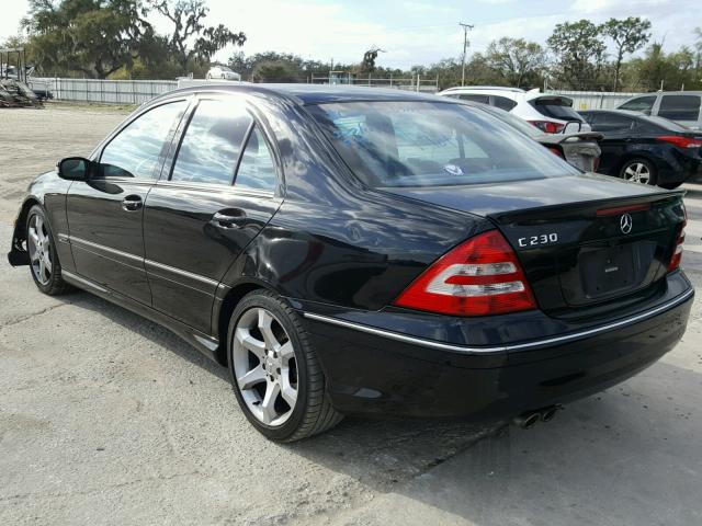 WDBRF52H17F890360 - 2007 MERCEDES-BENZ C 230 BLACK photo 3