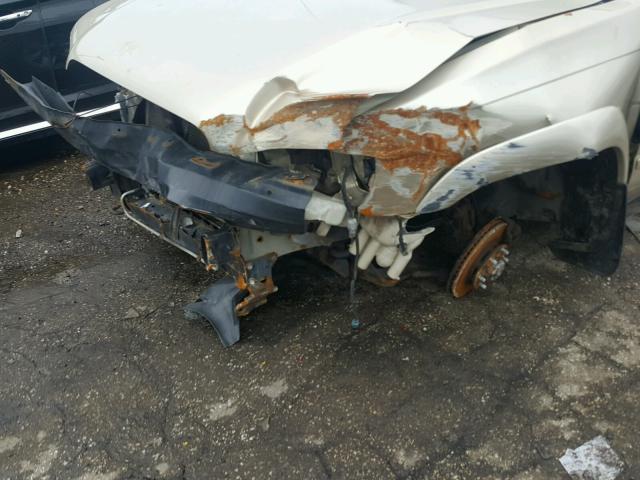 JN8DR09X32W651411 - 2002 NISSAN PATHFINDER GOLD photo 9