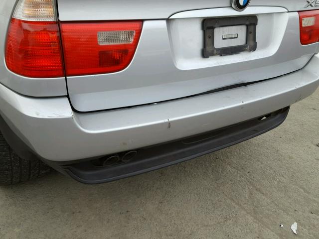 5UXFB33592LH37746 - 2002 BMW X5 4.4I GRAY photo 9