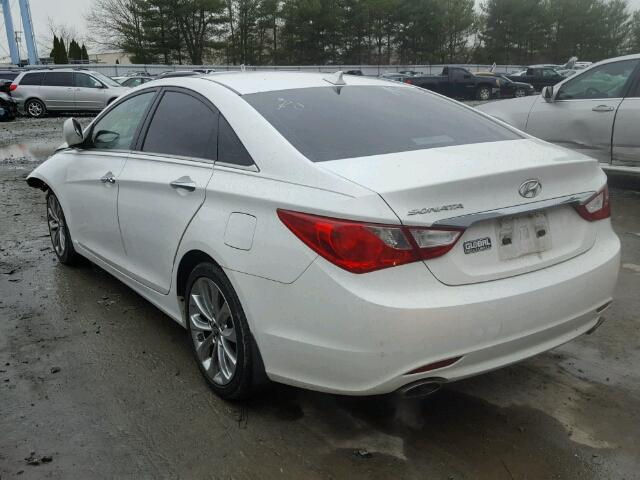 5NPEC4AC0DH517756 - 2013 HYUNDAI SONATA SE WHITE photo 3