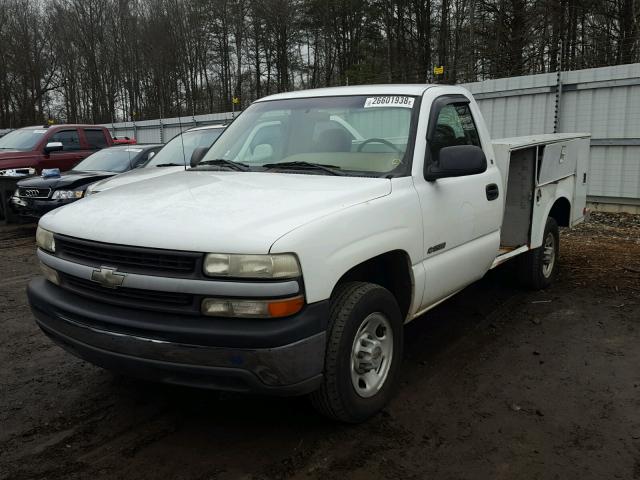 1GCFC24T3YE316685 - 2000 CHEVROLET SILVERADO WHITE photo 2