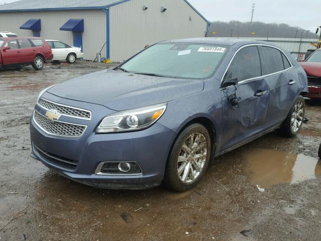 1G11H5SAXDF151696 - 2013 CHEVROLET MALIBU LTZ ლურჯი ფოტო 2