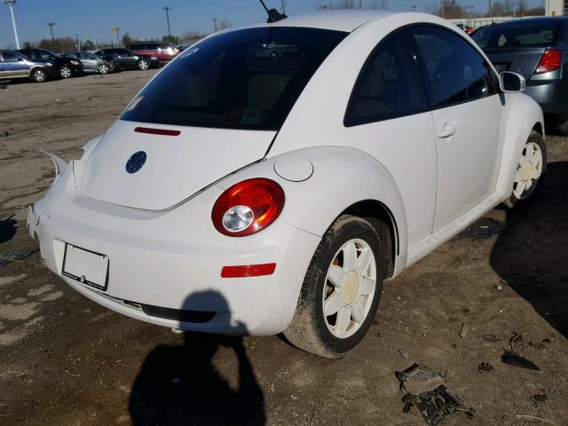 3VWPW3AG8AM018283 - 2010 VOLKSWAGEN NEW BEETLE WHITE photo 4