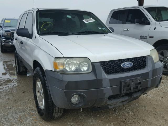 1FMYU93126KA96691 - 2006 FORD ESCAPE XLT WHITE photo 1