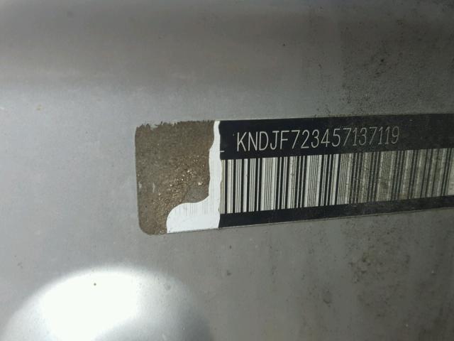 KNDJF723457137119 - 2005 KIA NEW SPORTA GRAY photo 10