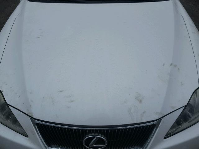 JTHBK262872034174 - 2007 LEXUS IS 250 WHITE photo 7