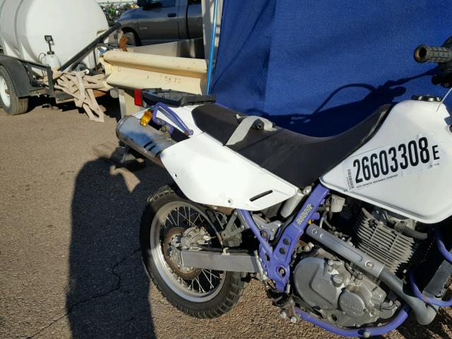 JS1SP46A2T2101250 - 1996 SUZUKI DR650 SE WHITE photo 6