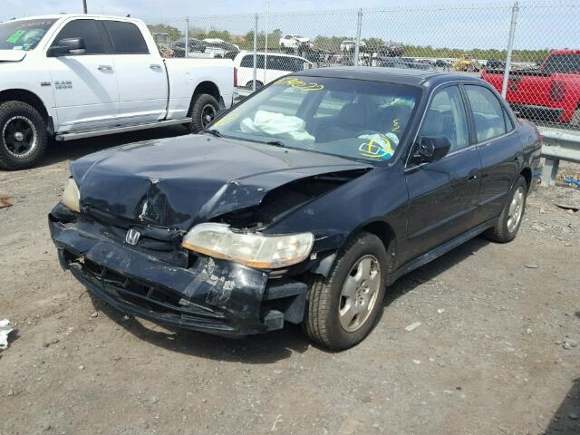 1HGCG165X1A062665 - 2001 HONDA ACCORD EX BLACK photo 2