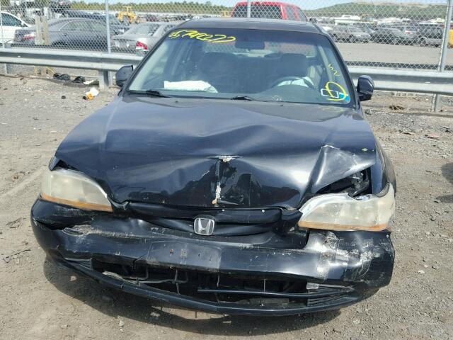 1HGCG165X1A062665 - 2001 HONDA ACCORD EX BLACK photo 7