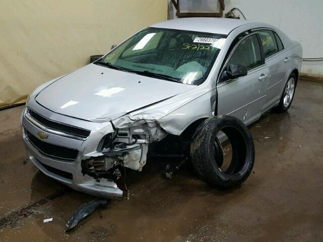 1G1ZB5EB5AF108744 - 2010 CHEVROLET MALIBU LS ვერცხლისფერი ფოტო 2
