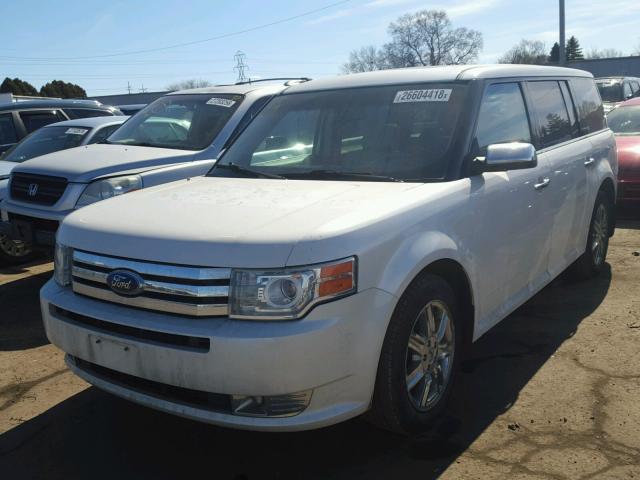 2FMEK63C89BA09805 - 2009 FORD FLEX LIMIT WHITE photo 2