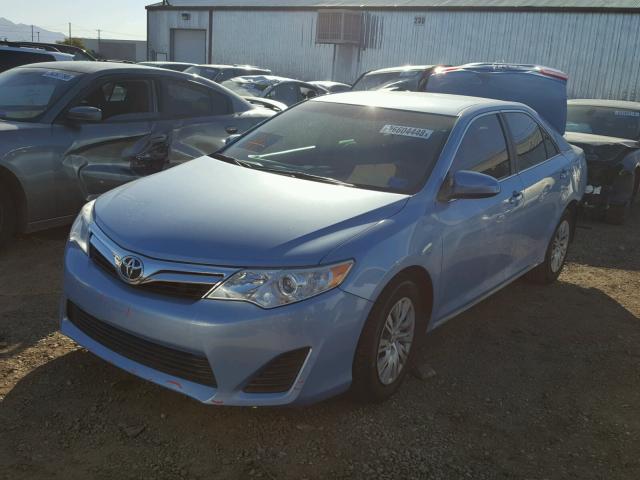 4T4BF1FK8CR181451 - 2012 TOYOTA CAMRY BASE BLUE photo 2