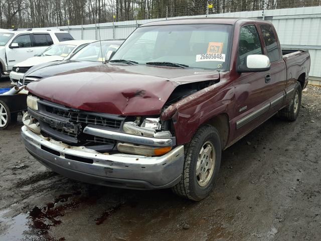 2GCEC19T211264357 - 2001 CHEVROLET SILVERADO MAROON photo 2