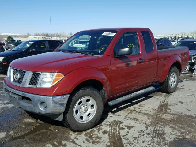 1N6BD06T08C413607 - 2008 NISSAN FRONTIER K RED photo 2