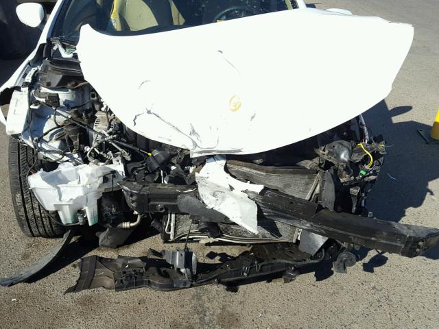 5NPDH4AEXDH407702 - 2013 HYUNDAI ELANTRA GL WHITE photo 7