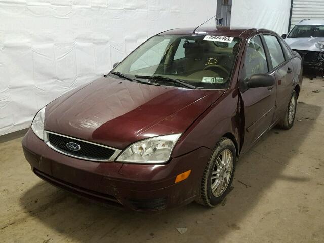 1FAFP34N76W207624 - 2006 FORD FOCUS ZX4 BURGUNDY photo 2