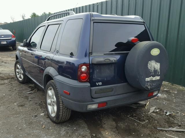 SALNY222X2A376199 - 2002 LAND ROVER FREELANDER BLUE photo 3