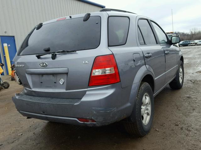 KNDJC735895873006 - 2009 KIA SORENTO LX GRAY photo 4