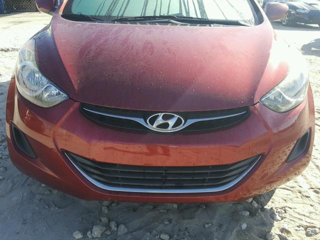 5NPDH4AE4DH223100 - 2013 HYUNDAI ELANTRA GL BURGUNDY photo 9