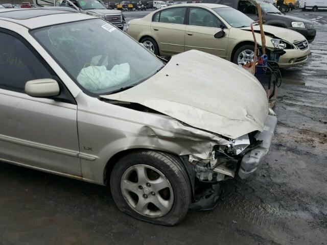 JM1BJ225621588882 - 2002 MAZDA PROTEGE DX TAN photo 9