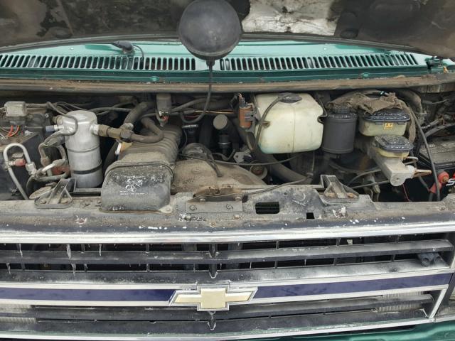 1GBEG25K2J7144962 - 1988 CHEVROLET G20 GREEN photo 7