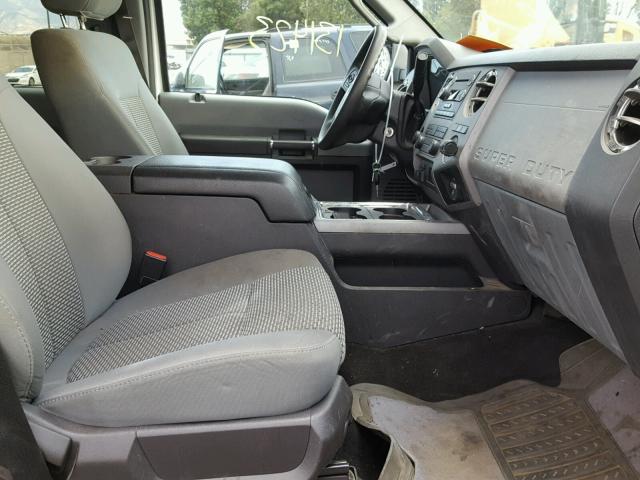 1FT7W2AT3CEB67624 - 2012 FORD F250 SUPER SILVER photo 5