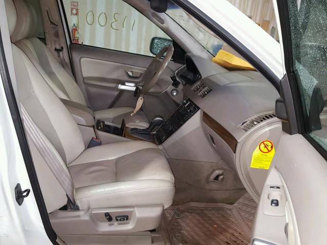 YV1CZ91H741079785 - 2004 VOLVO XC90 T6 WHITE photo 5