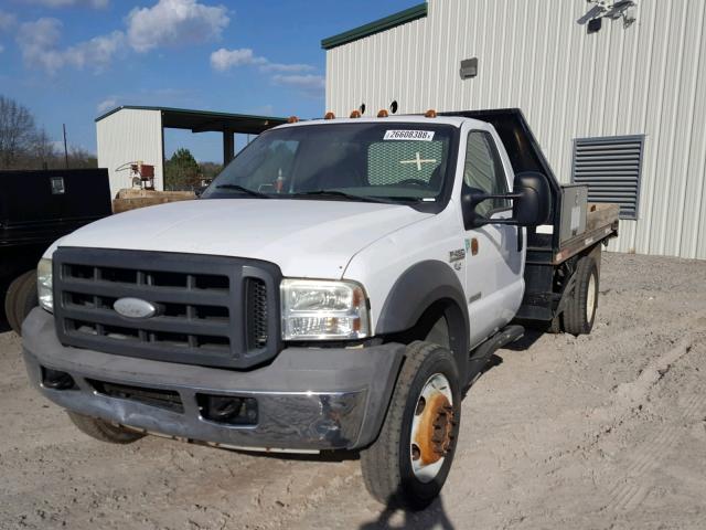 1FDXF46P55EB95852 - 2005 FORD F450 SUPER WHITE photo 2