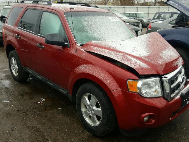 1FMCU9D71AKC05096 - 2010 FORD ESCAPE XLT RED photo 1