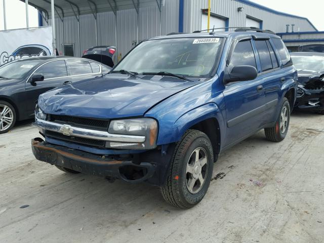 1GNDS13S652200513 - 2005 CHEVROLET TRAILBLAZE BLUE photo 2