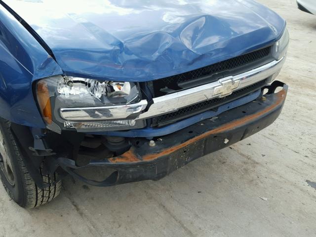 1GNDS13S652200513 - 2005 CHEVROLET TRAILBLAZE BLUE photo 9