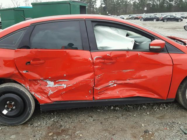 1FADP3F20FL202325 - 2015 FORD FOCUS SE RED photo 9