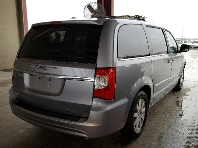 2C4RC1BG4GR237704 - 2016 CHRYSLER TOWN & COU SILVER photo 4