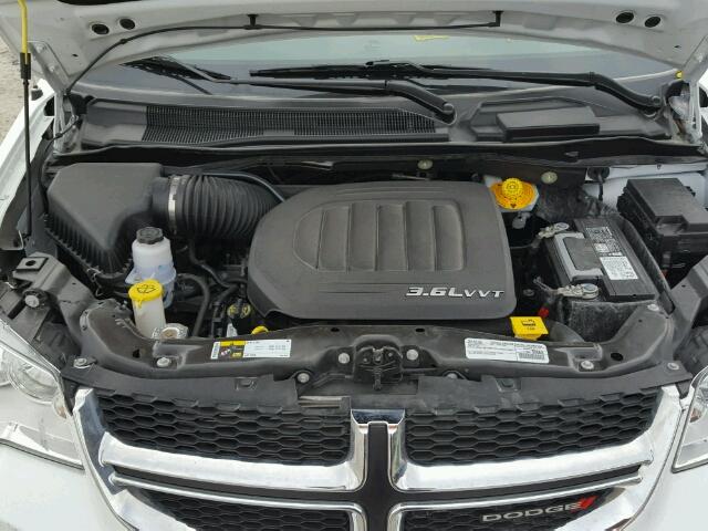 2C4RDGBGXGR263126 - 2016 DODGE GRAND CARA WHITE photo 7