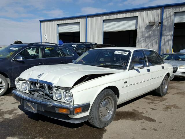 SAJFY1745LC605847 - 1990 JAGUAR XJ6 BASELI WHITE photo 2