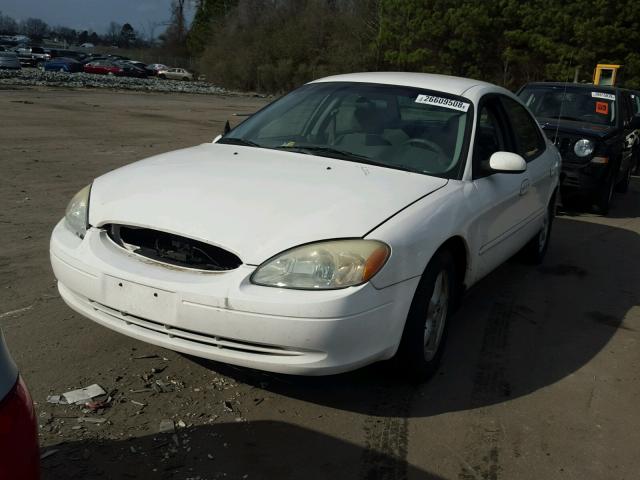 1FAFP53U02G167878 - 2002 FORD TAURUS SE WHITE photo 2