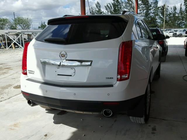 3GYFNBE3XFS572196 - 2015 CADILLAC SRX LUXURY WHITE photo 4