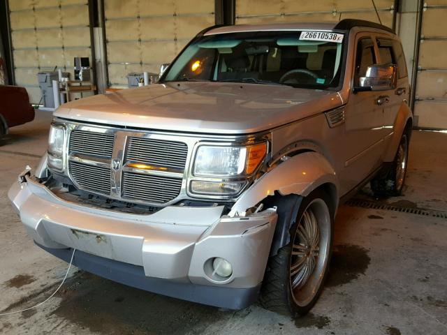 1D8GU28K38W156905 - 2008 DODGE NITRO SXT SILVER photo 2