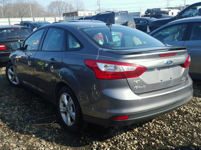 1FAHP3F24CL479878 - 2012 FORD FOCUS SE GRAY photo 3